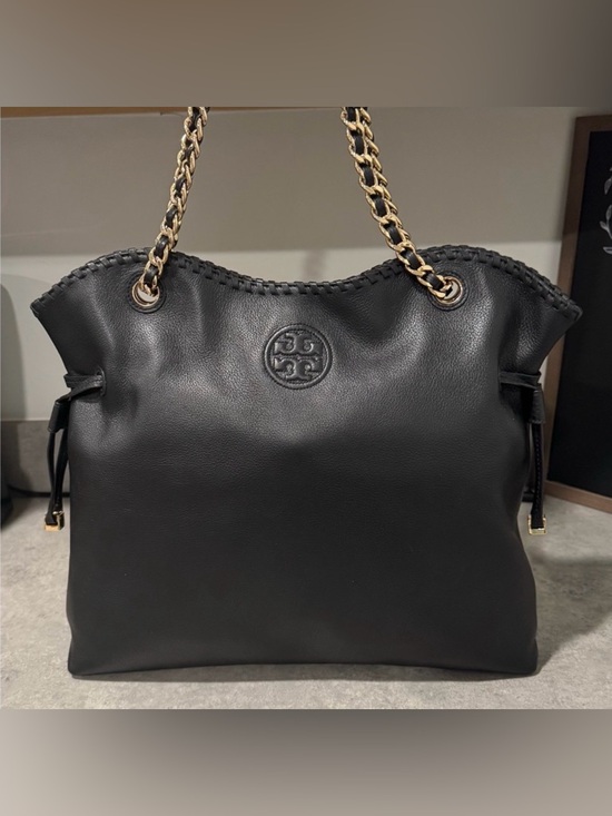 Tory Burch Handbags - Tory Burch Marion Slouchy Large Black Leather Tote! Excellent Condition!!